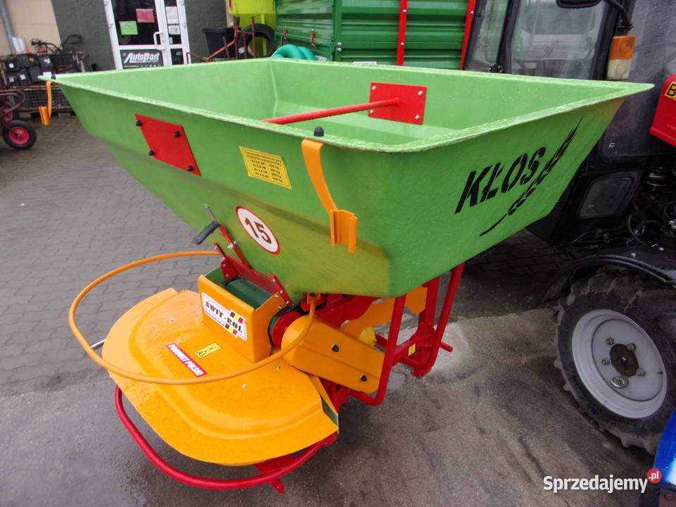 Rozsiewacz wapna i nawozów dwutarczowy KŁOS 800 łódzkie Opoczno sprzedam