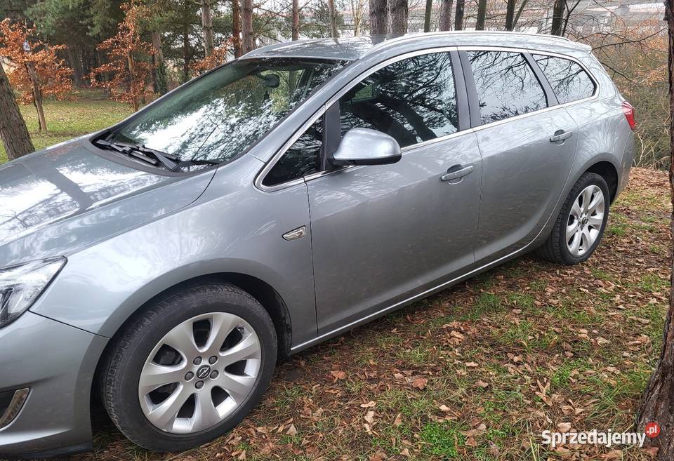 Opel Astra J 14 Turbo 120 Zarejestrowany w Polsce śląskie Zabrze