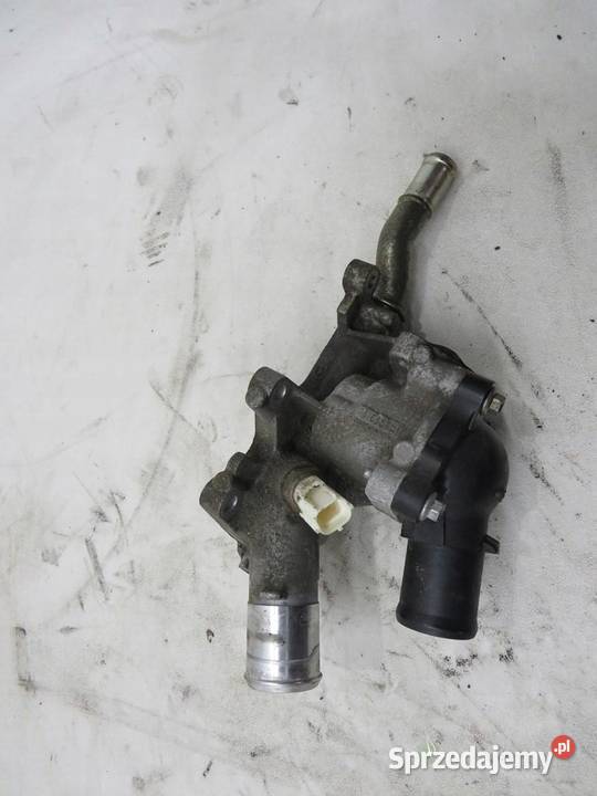 OBUDOWA TERMOSTATU MAZDA 2 DJ 15 B 15A06D076 osobowe