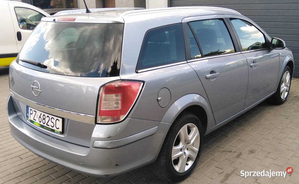 opel ASTRA H 2011r 16 kombi 115 zadbany 1600cm3 kujawsko-pomorskie Bydgoszcz