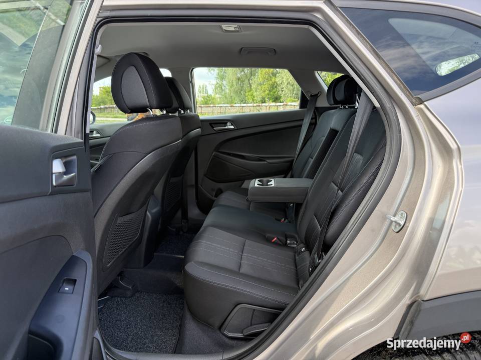 Hyundai Tucson 16 BENZYNA Klimatyzacja Nawigacja wspomaganie kierownicy Tucson wielkopolskie Konin