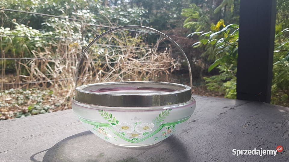 Trzy stare misy ze stalowymi uchwytami Myszków