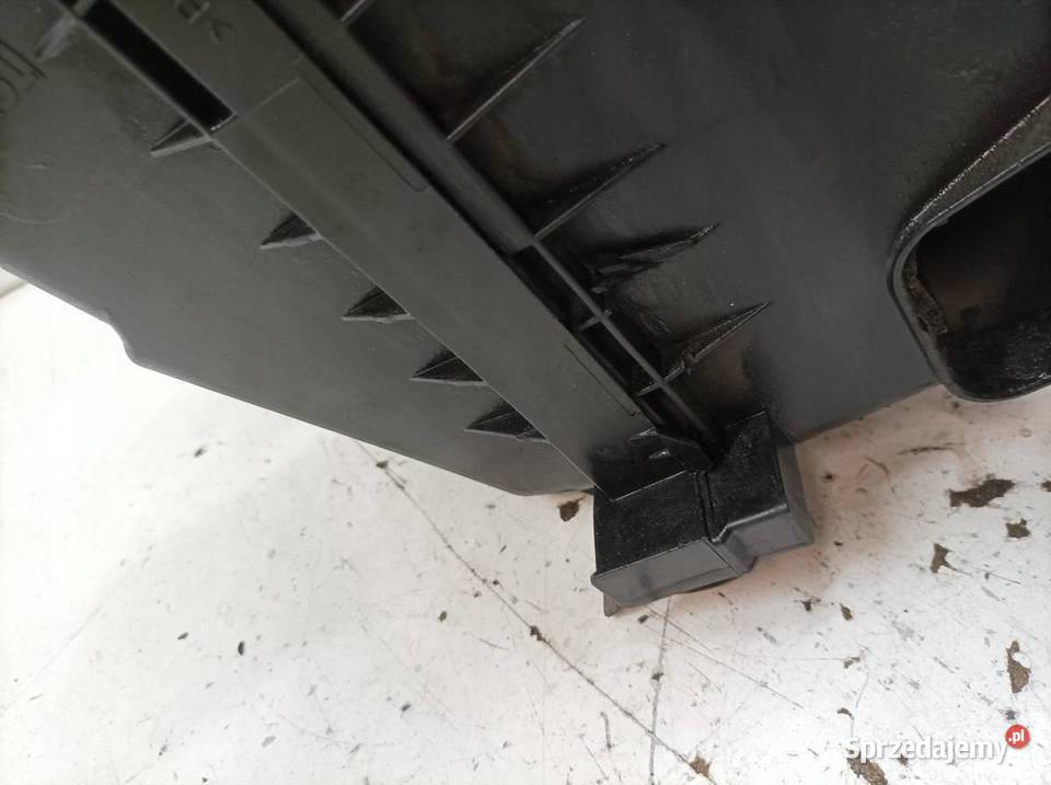 OBUDOWA FILTRA POWIETRZA 0R04 20 D4D Toyota świętokrzyskie