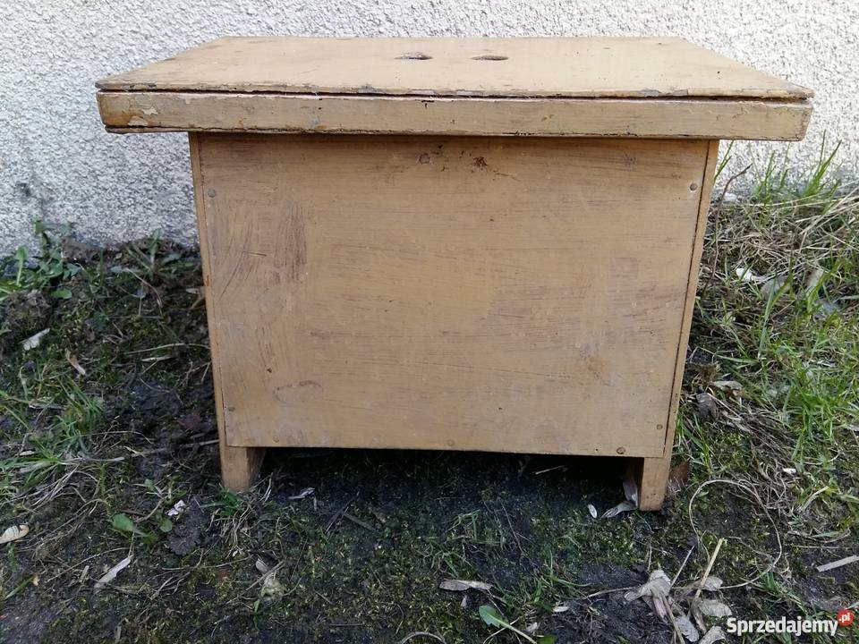 Mała ryczka taboret ze schowkiem 249 Szafy, regały, półki Kościan