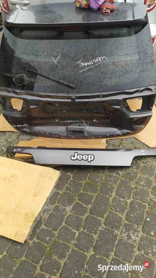 Klapa bagażnika Jeep Grand Cherokee wk2 kolor Rok produkcji 2018
