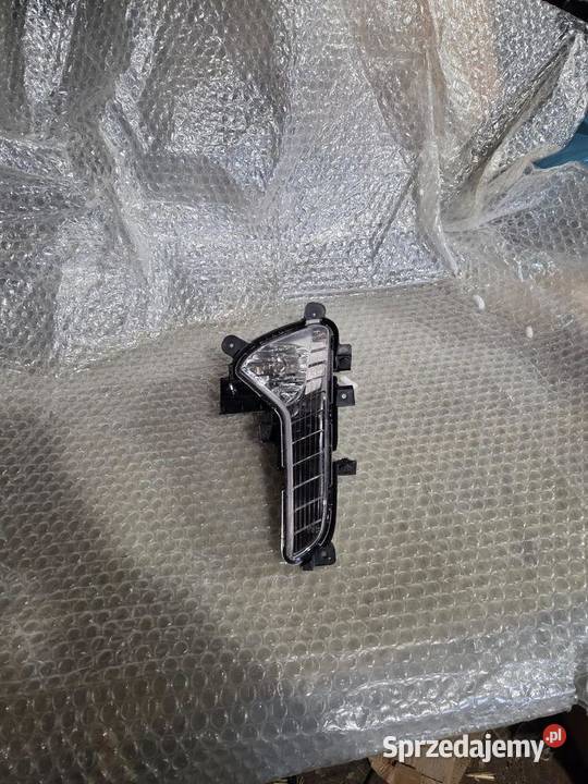 Halogen prawy Kia Sportage III 922023W100 sprzedam