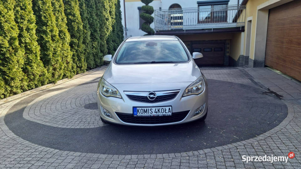 Opel Astra Prosty Silnik Podgrzewane Fotele VAT marża
