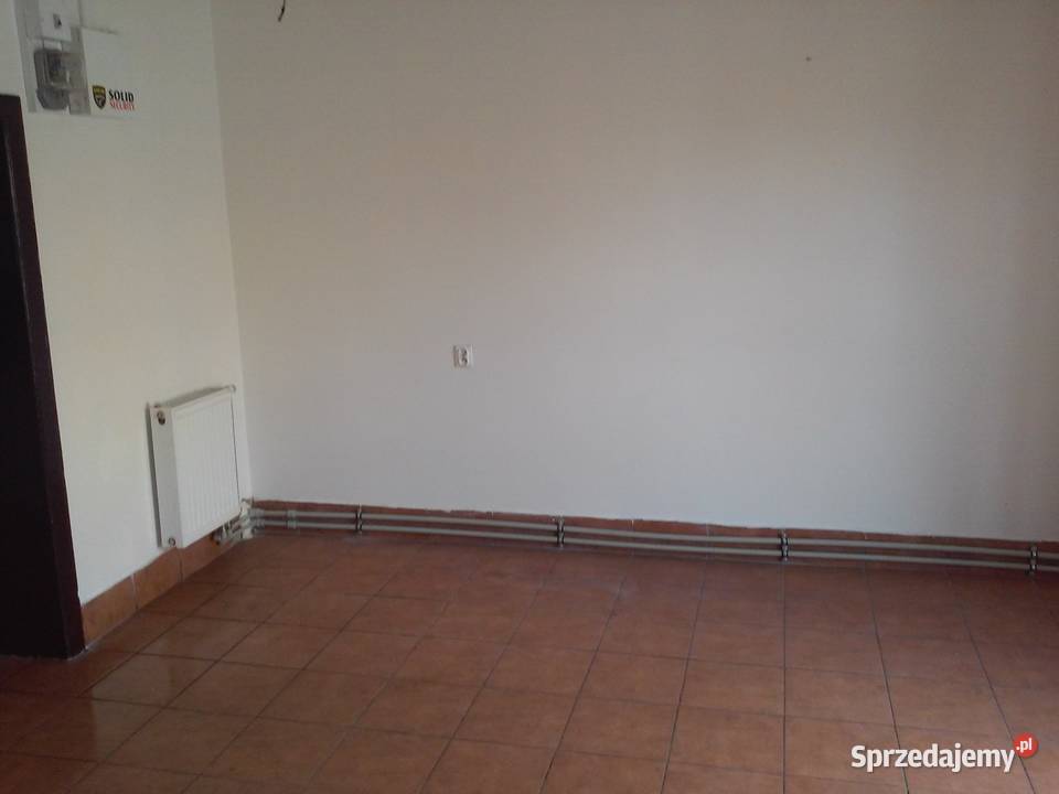 Lokal 40 m2 plus zaplecze Ilość pomieszczeń 2 łódzkie Pabianice