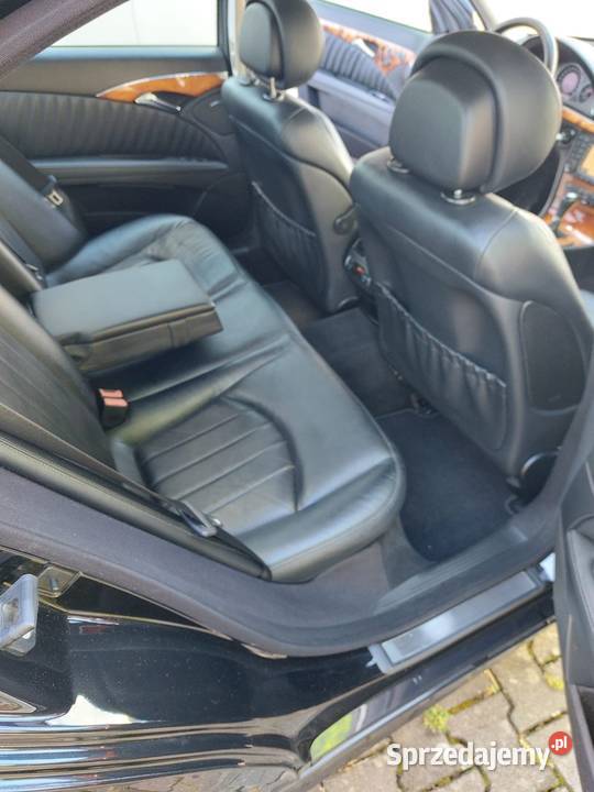 Mercedes E klasa 35 benzyna Zadbany nieuszkodzony Bałtów