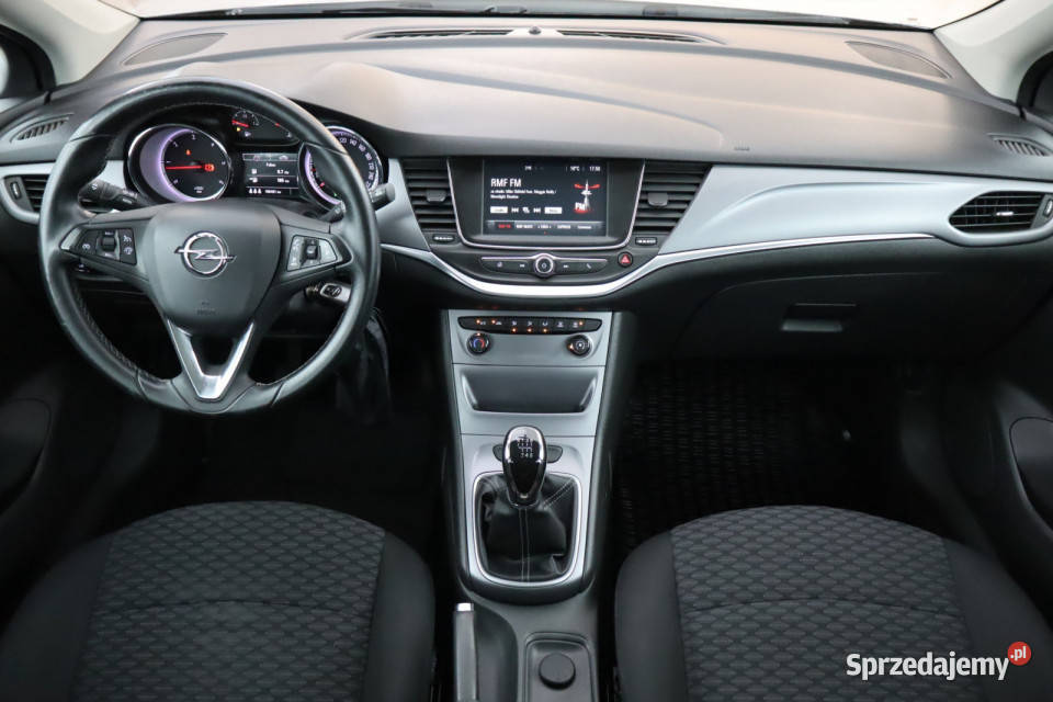Opel Astra 16 CDTI srebrny śląskie sprzedam