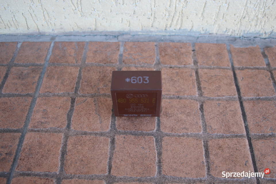 PRZEKAŹNIK WYCIERACZE AUDI A6 C5 4B0955531E