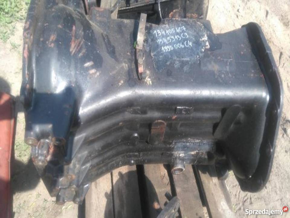 Obudowa skrzyni Case 5120513051405150 MX podlaskie