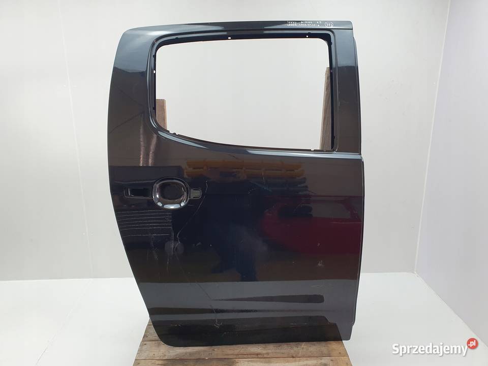 DRZWI PRAWY TYŁ Isuzu D D II 2011 prawe tylne osobowe