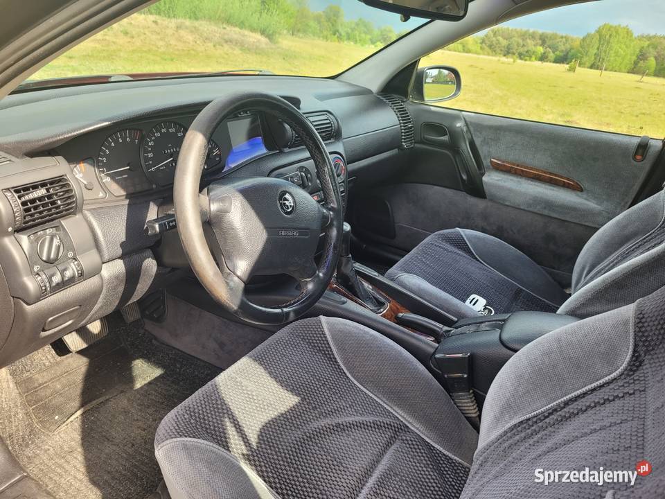 OPEL OMEGA 20 CD Automat 1996 sedan bezwypadkowy Nowe Miasto nad Pilicą