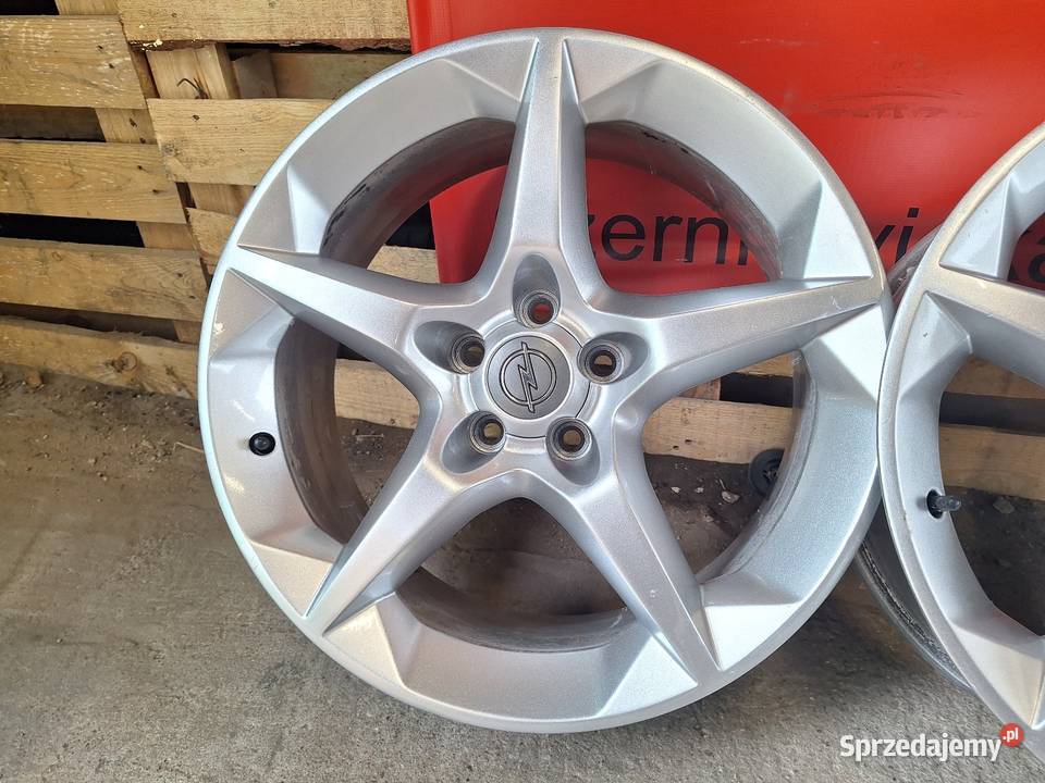 Alufelgi 5x110 18 ET37 Opel Astra H Meriva Choceń
