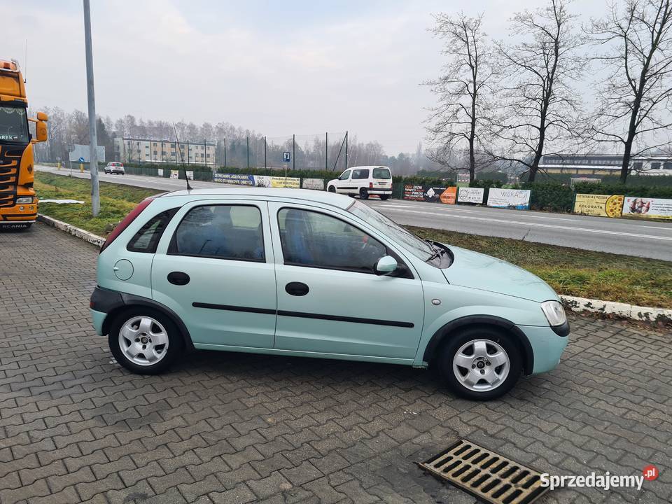 Opel Corsa C 17 DTI 755 DrzwiBez Rok produkcji 2002 Bujaków