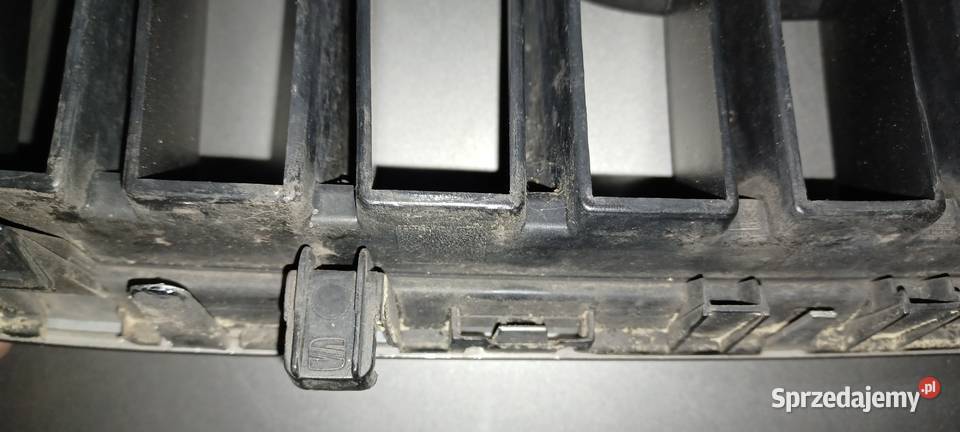 Sprzedam grill do Seat Exeo Rok produkcji 2010