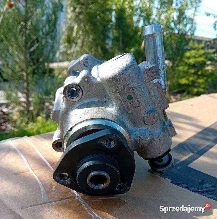 POMPA WSPOMAGANIA BMW 1 E81 E87 E82 E88 3 E90 Układ kierowniczy Poznań