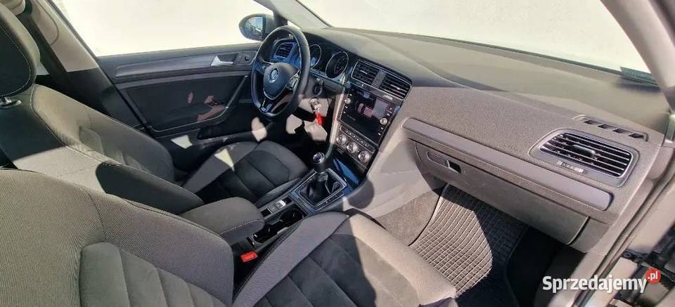 Sprzedam Volkswagena golfa 7 2018 welurowa tapicerka Tylice