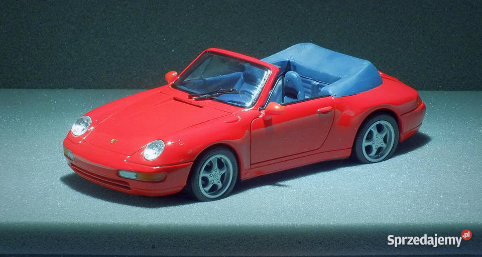 Porsche 911 Carrera Cabriolet 1994 118 Maisto Lubin