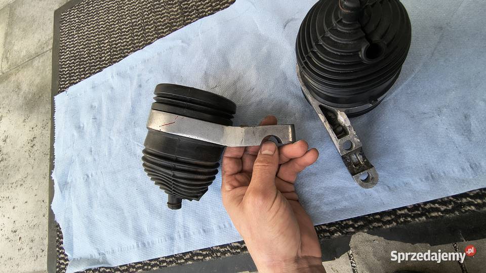 MZ TS 150 uchwyty mocowania osłony zegarów DDR Rzeszów sprzedam