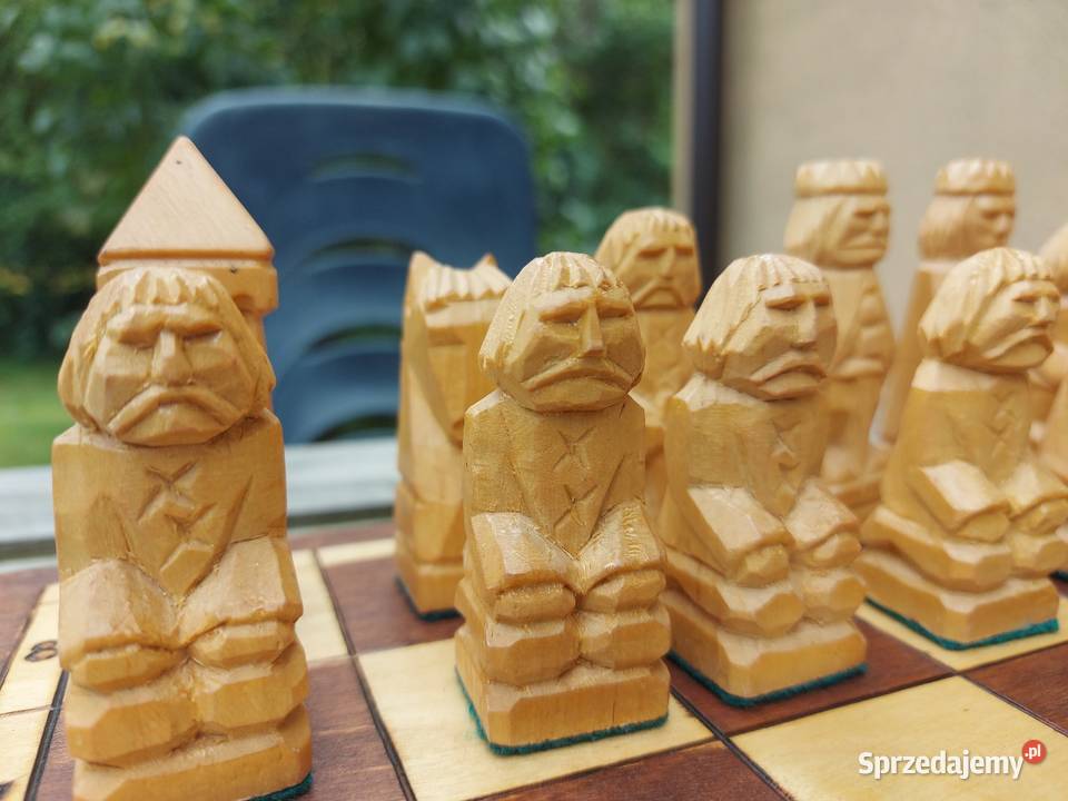 Drewniane rzeźbione szachy 37x37 Sosnowiec