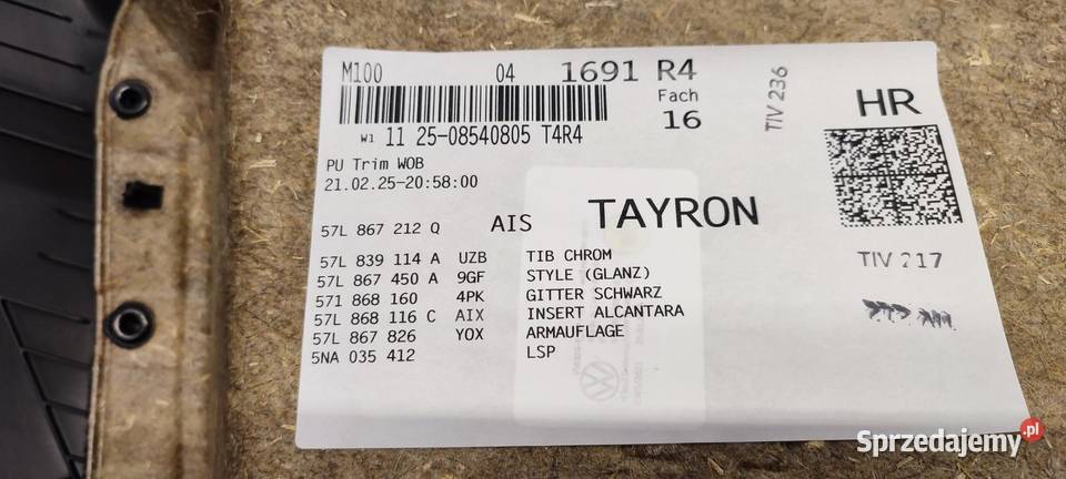 VW TAYRON BOCZEK PRAWY TYŁ ROLETKA 57L867210Q Tapicerki samochodowe dolnośląskie