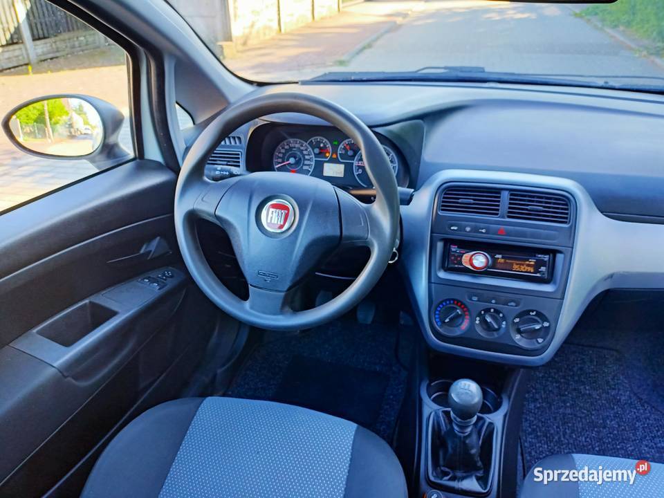 Śliczny Fiat Grande Punto 12 Benzyna Biała Nyska sprzedam