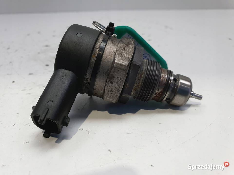 Volvo S40 II V50 24 D5 CZUJNIK PALIWA zawór