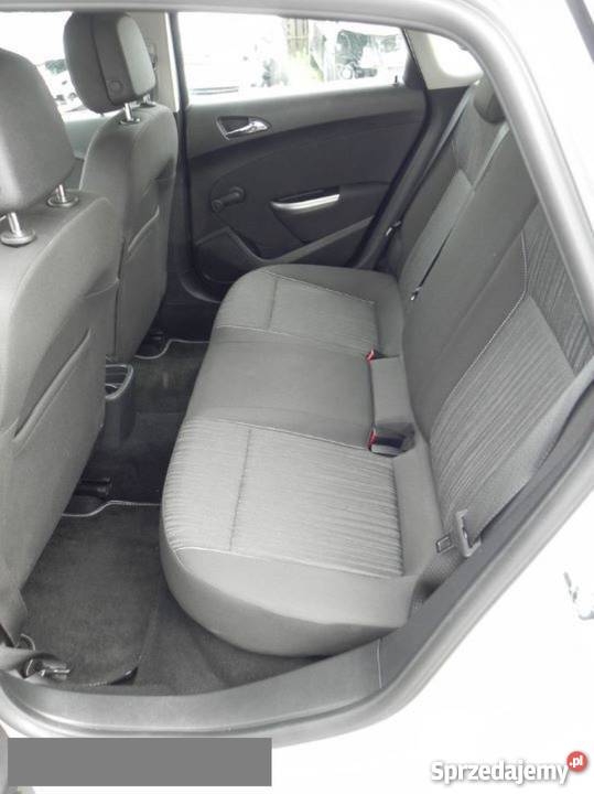 Uszkodzony Opel Astra 2012 123200km małopolskie Proszowice