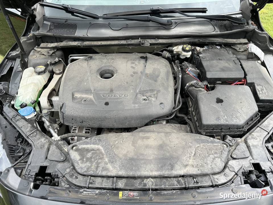 Volvo V40 Sprzedam Volvo V40 2017 Momentum Zarejestrowany w Polsce Lelów