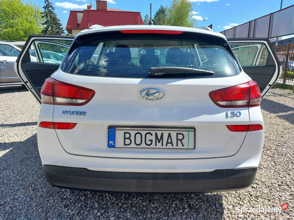 Hyundai i30 1819 kombi SALON serwis mocno tempomat Warszawa