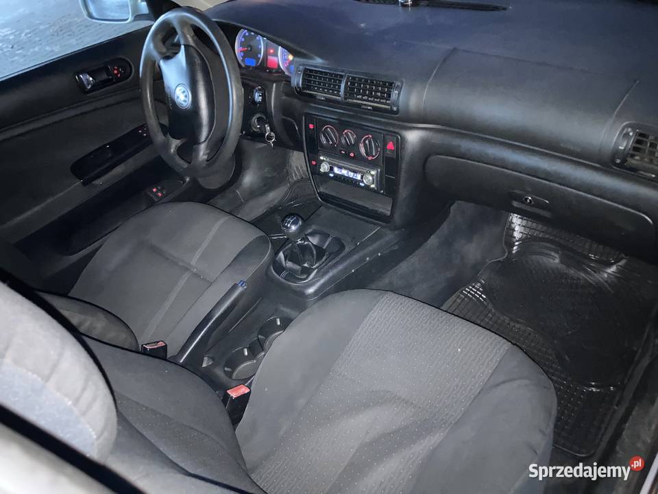 VW Passat 16 benzyna wielofunkcyjna kierownica