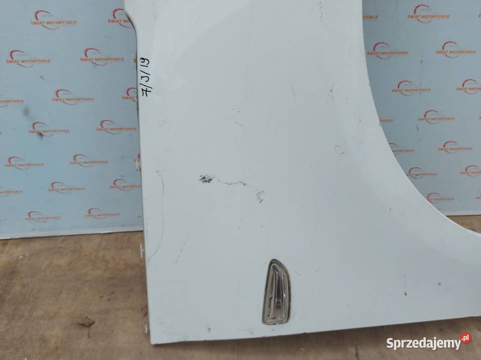 OPEL ZAFIRA TOURER C 13r błotnik prawy przód 140 Kielce