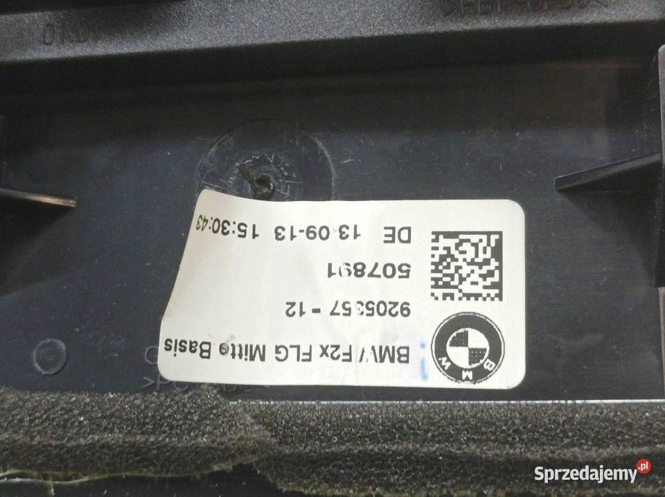 KRATKI NAWIEWU ŚRODKOWA DESKI 9205357 Bmw Seria