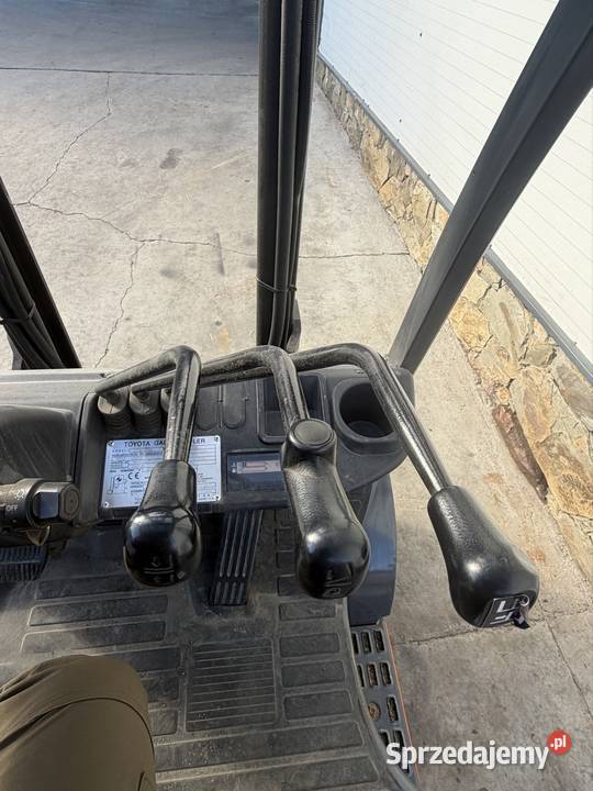 Wózek widłowy Toyota 02 8FGF18 Triplex 470m gaz Wózki widłowe wielkopolskie Kuchary