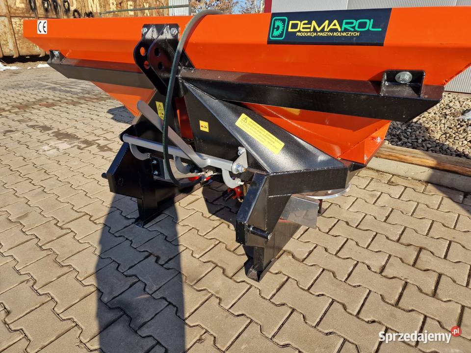 Rozsiewacz dwutalerzowy DEMAROL 1200 sprzedam