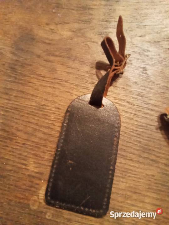 Stara zawieszka do bagażu czarna skórzana Warszawa