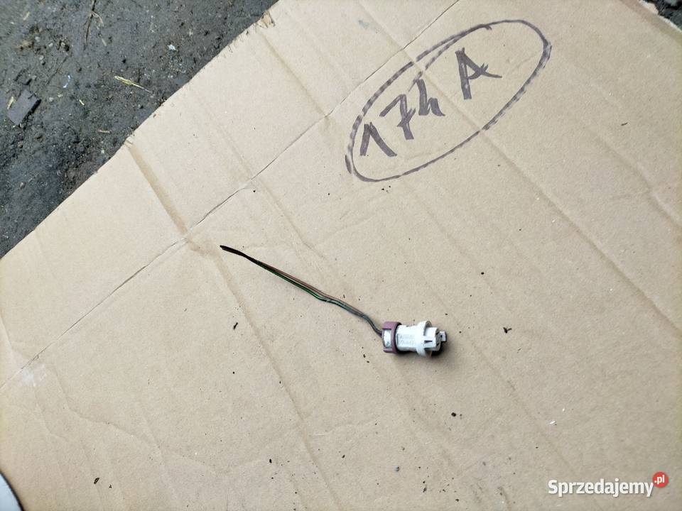 AUDI 80B4 80 B4 WTYCZKA GNIAZDO KOSTKA osobowe sprzedam