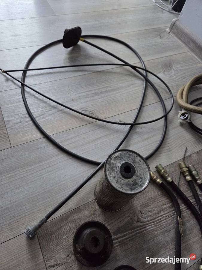 Części samochodowe z epoki PRL Fiat 126p maluch Molna