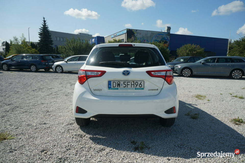 Toyota Yaris HYBRID 100 ACTIVE Salon FV23 wielofunkcyjna kierownica Poznań sprzedam
