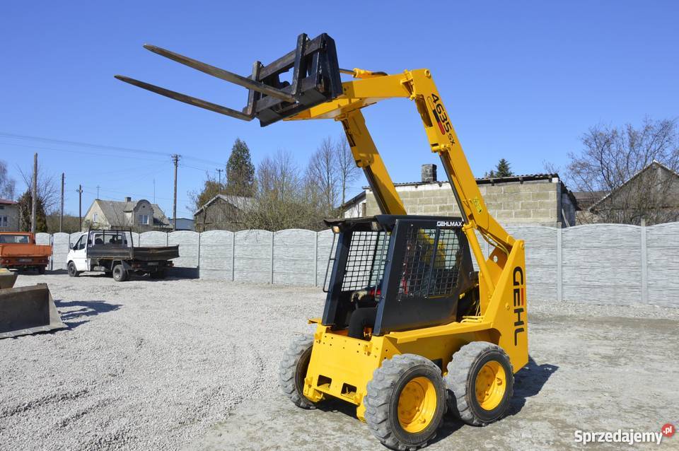 Mini Ładowarka miniładowarka BOBCAT GEHL 4635SX Złoczew