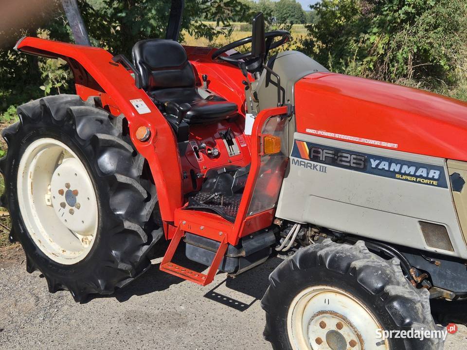 Traktorek YANMAR AF26D 26 44 Wspomaganie Małuszyn