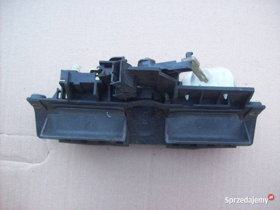 A4 B5 Avant Zamek tylnej klapy bagaznika Rok produkcji 1998 Mińsk Mazowiecki