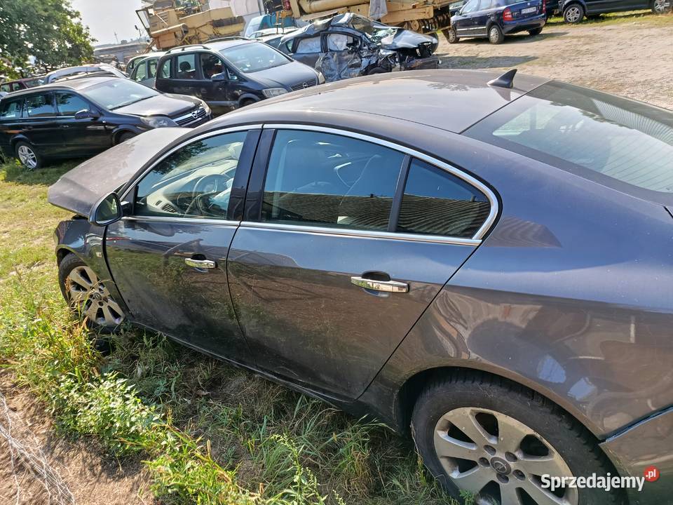 Opel Insignia 20 118 kw 2012 r dawca części osobowe Szklarka Myślniewska