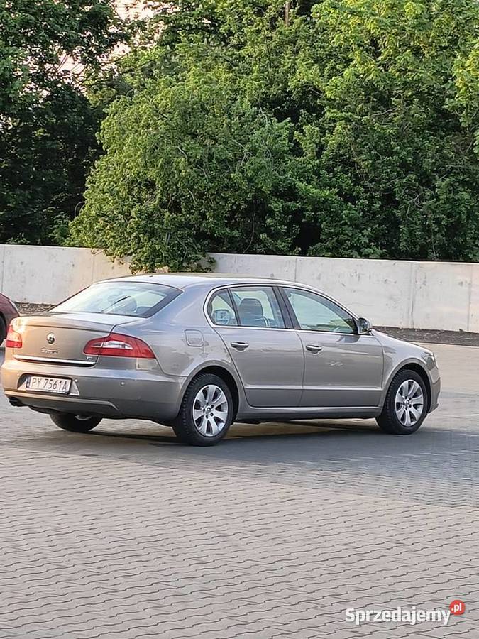 Skoda Superb z niskim przebiegiem Poznań