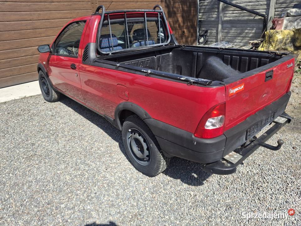 Fiat strada 19 d pickup hak 145 Rok produkcji 2004 Strada Kielce
