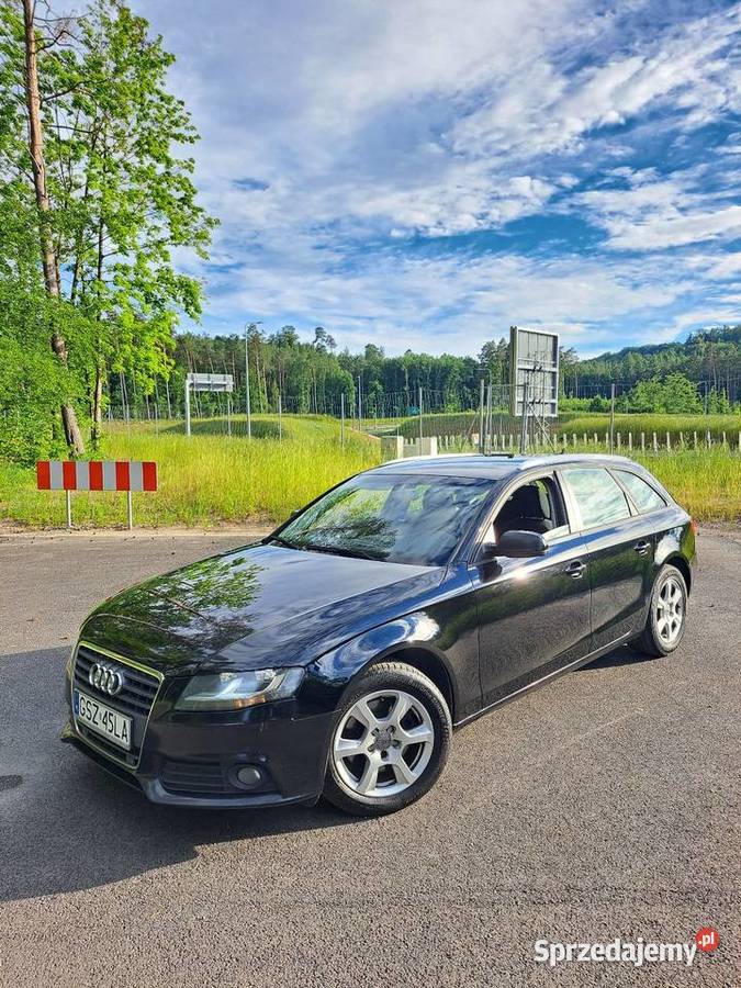AUDI A4 B8 AVANT 20 TDI 143 MANUAL HAK ZADBANA czarny A4
