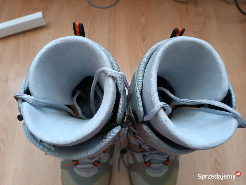 Buty męskie snowboardowe firmy BLATON rozmiar 42