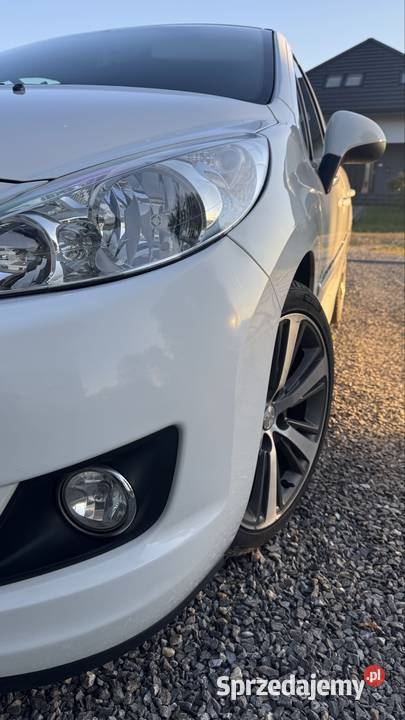 Peugeot 207 16 hdi 90 2010 wersja 99g biały 5 Żory sprzedam